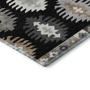 HomeRoots 5' X 8' Black Ivory Gray Southwestern Area Rug - Washable, UV Protected, Durable for Busy Homes 677605