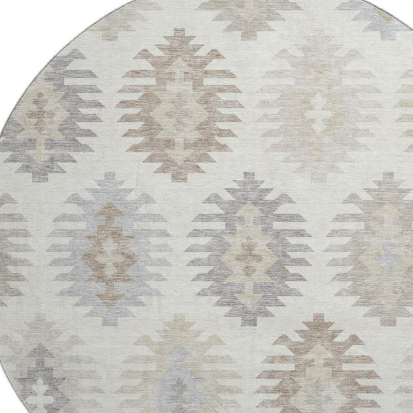 HomeRoots 8' Southwestern Washable Round Rug in Ivory, Beige & Gray - UV Protected, Stain Resistant & Durable 677630