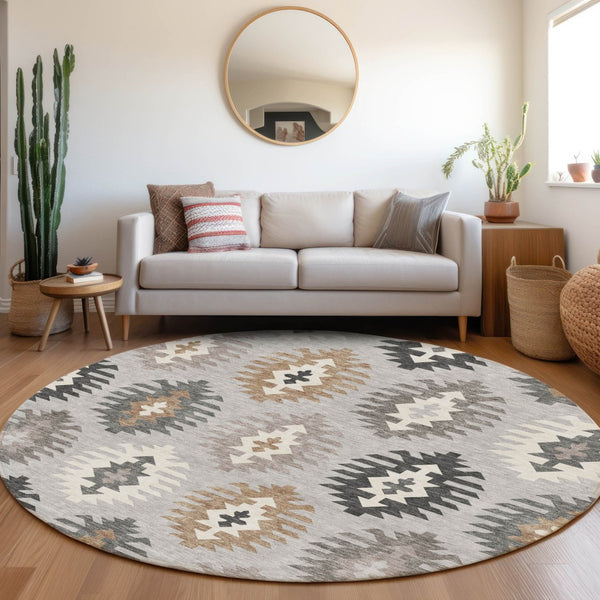 HomeRoots 8' Silver Gray and Taupe Southwestern Round Rug with UV Protection - Washable, Durable, Stylish Decor 677660