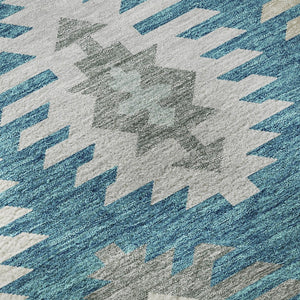 HomeRoots 8' Teal Ivory Gray Southwestern Round Rug - Durable, Washable, UV-Protected for High-Traffic Areas 677666