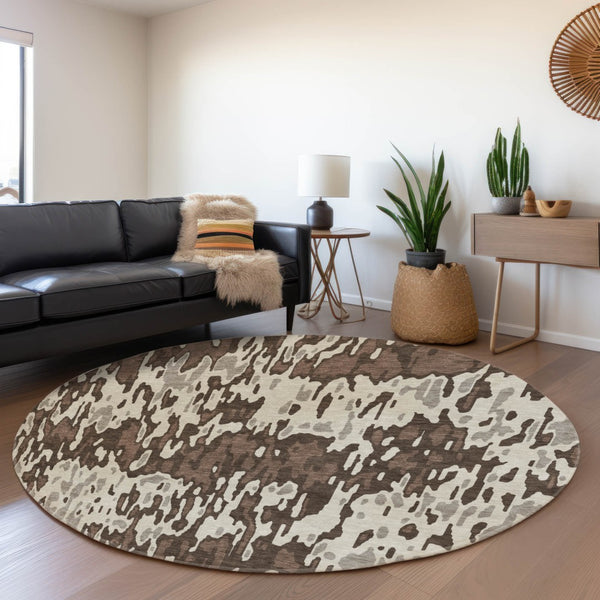 HomeRoots 8' Brown Ivory and Taupe Striped Washable Round Rug – UV Protected, Stain Resistant, Easy Care! 677786
