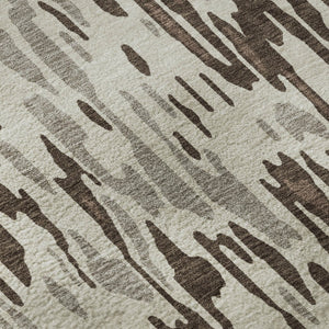 HomeRoots 8' Brown Ivory and Taupe Striped Washable Round Rug – UV Protected, Stain Resistant, Easy Care! 677786