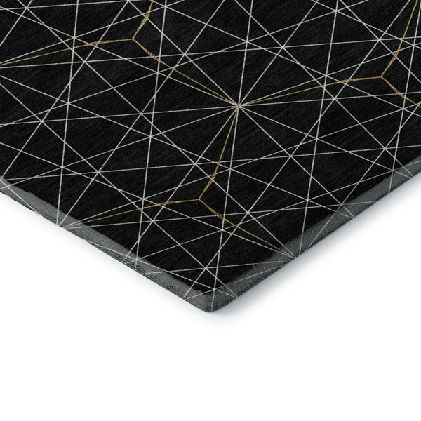 HomeRoots 8' Black And Ivory Geometric Round Rug - Washable, UV Resistant, Stylish for High-Traffic Areas 677852