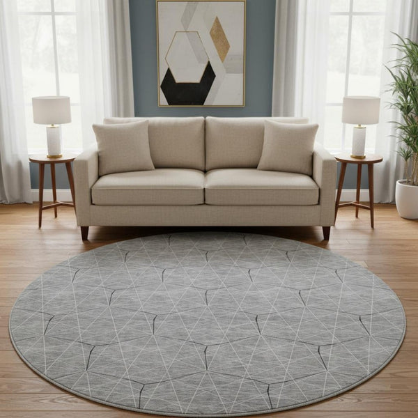 HomeRoots 8' Gray and Silver Geometric Round Rug - Washable, Stain Resistant, UV Protected for Modern Spaces 677876
