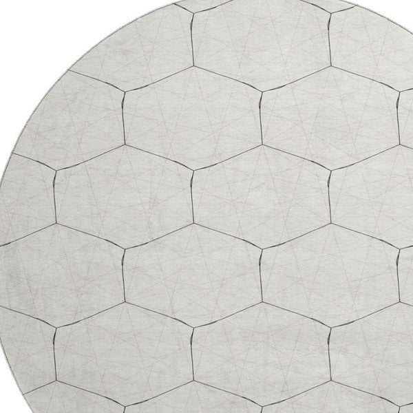 HomeRoots 8' Stylish Linen and Black Geometric Round Rug - Washable, UV-Protected, Ideal for High Traffic Areas 677888