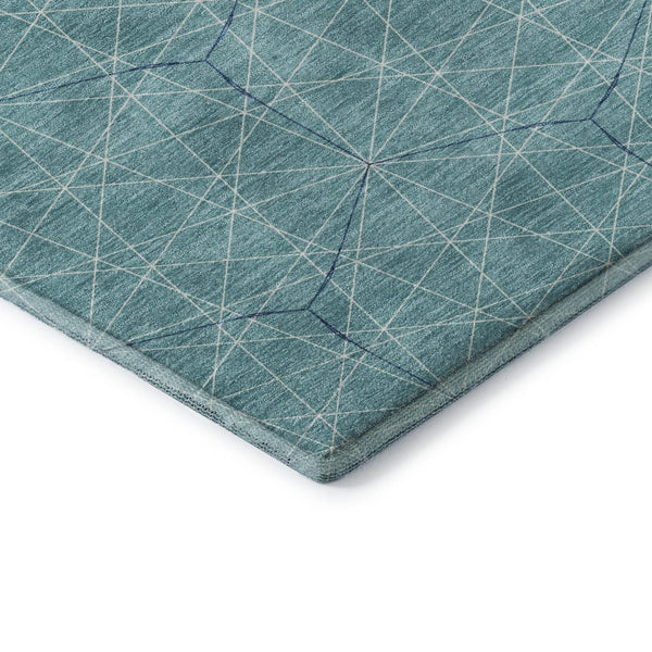 HomeRoots 8' Teal and Ivory Geometric Round Rug - Stylish, Washable, UV-Protected for High-Traffic Areas 677906