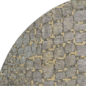 HomeRoots 8' Gold Gray and Silver Abstract Geometric Round Rug - Washable, UV Protected, Perfect for Homes! 677930