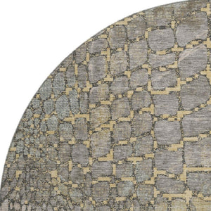 HomeRoots 8' Gold Gray and Silver Abstract Geometric Round Rug - Washable, UV Protected, Perfect for Homes! 677930