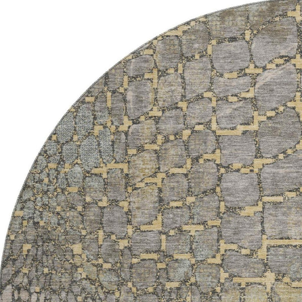 HomeRoots 8' Gold Gray and Silver Abstract Geometric Round Rug - Washable, UV Protected, Perfect for Homes! 677930