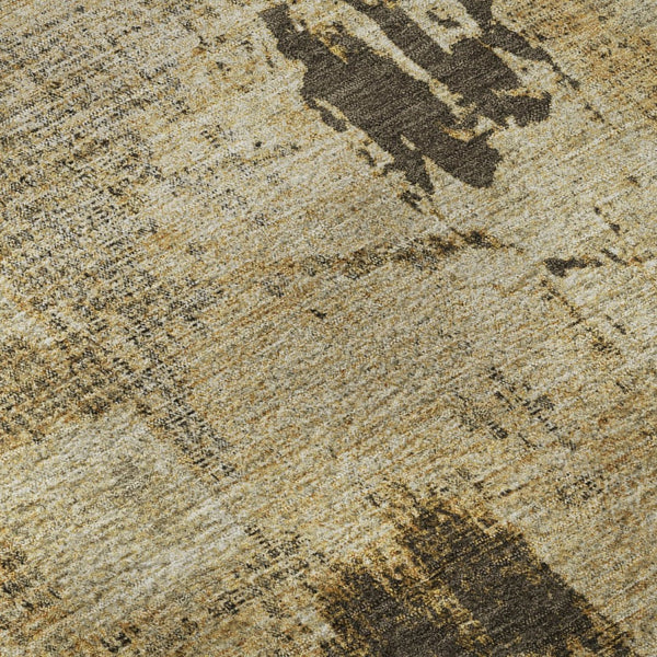 HomeRoots 5' X 8' Washable Abstract Area Rug in Beige, Ivory & Taupe - UV Protection for High-Traffic Spaces 677971