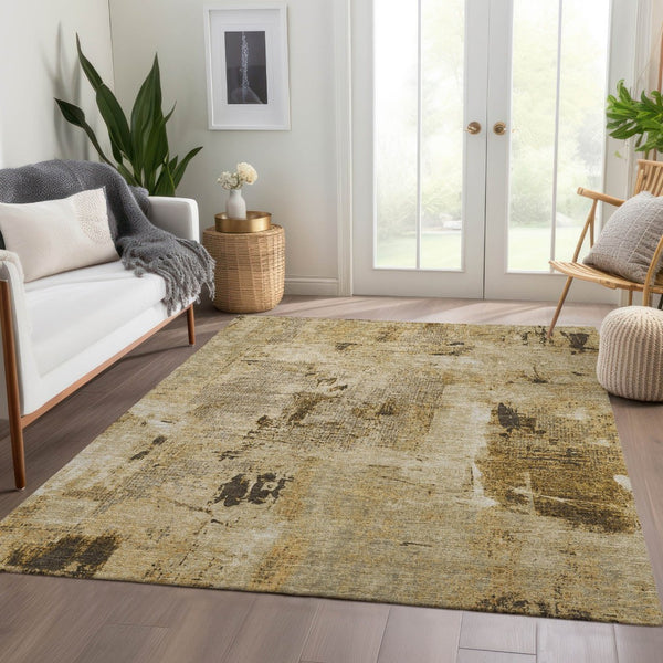 HomeRoots 5' X 8' Washable Abstract Area Rug in Beige, Ivory & Taupe - UV Protection for High-Traffic Spaces 677971
