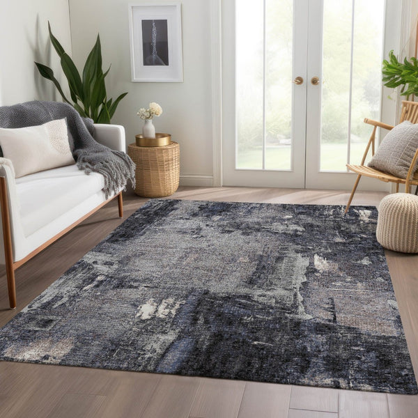 HomeRoots 5' Charcoal and Silver Abstract Area Rug - Washable, UV-Protected, Stylish and Durable Design! 677983
