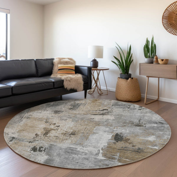 HomeRoots 8' Gray Brown and Ivory Abstract Round Rug - Washable, UV Protected, Durable for High-Traffic Areas 678002