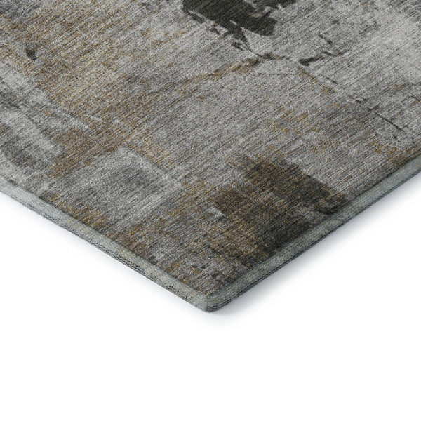HomeRoots 8' Gray Brown and Ivory Abstract Round Rug - Washable, UV Protected, Durable for High-Traffic Areas 678002