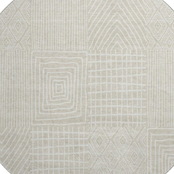 HomeRoots 8' Washable Beige and Ivory Geometric Round Rug – Durable, UV-Protected, Perfect for High-Traffic Areas 678032