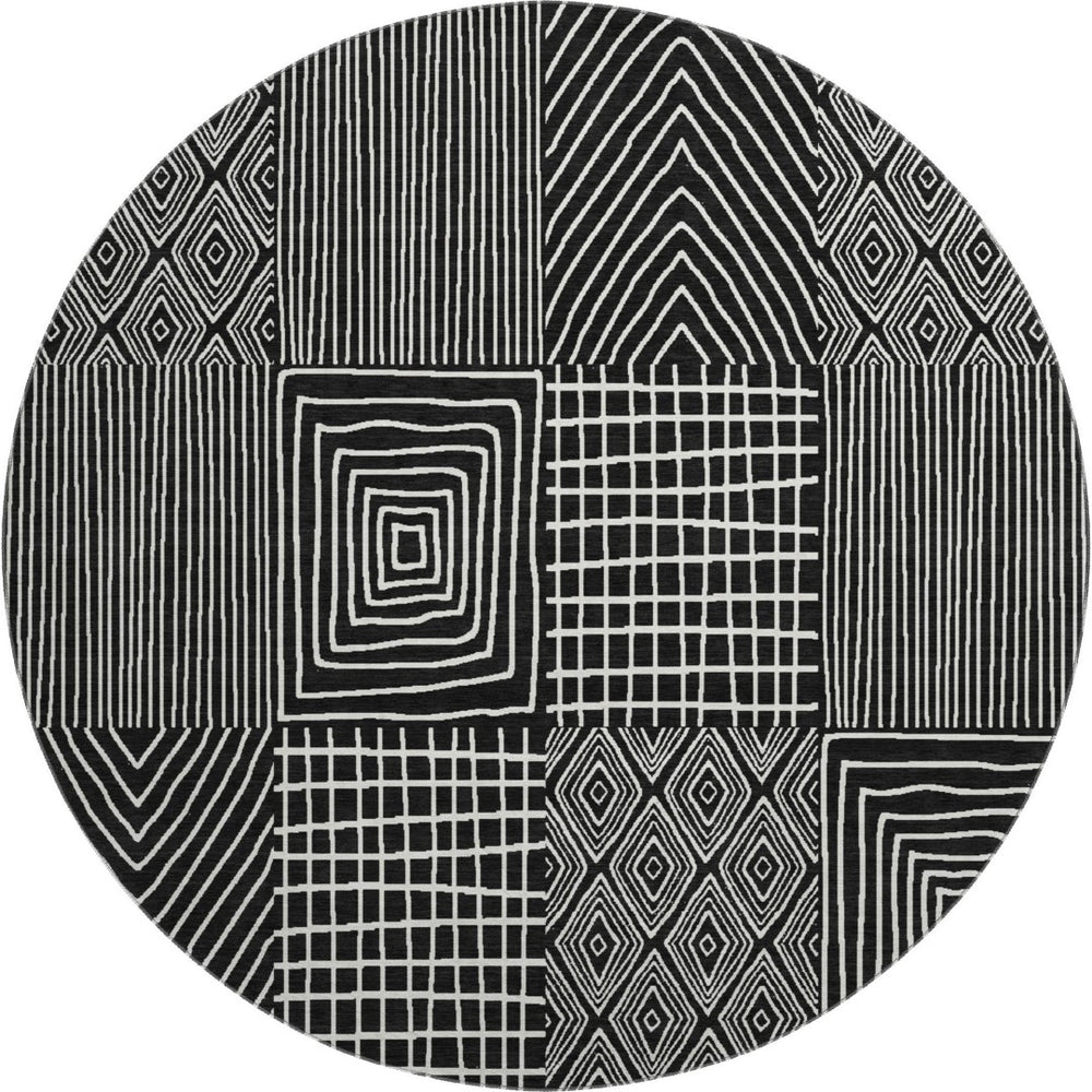 HomeRoots 8' Black and Ivory Geometric Washable Round Rug - Durable, Stylish, UV-Protected for Family Spaces 678038