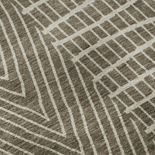 HomeRoots 8' Washable Round Rug with Brown and Beige Geometric Design, UV Protection, Stain Resistant & Non-Slip 678044