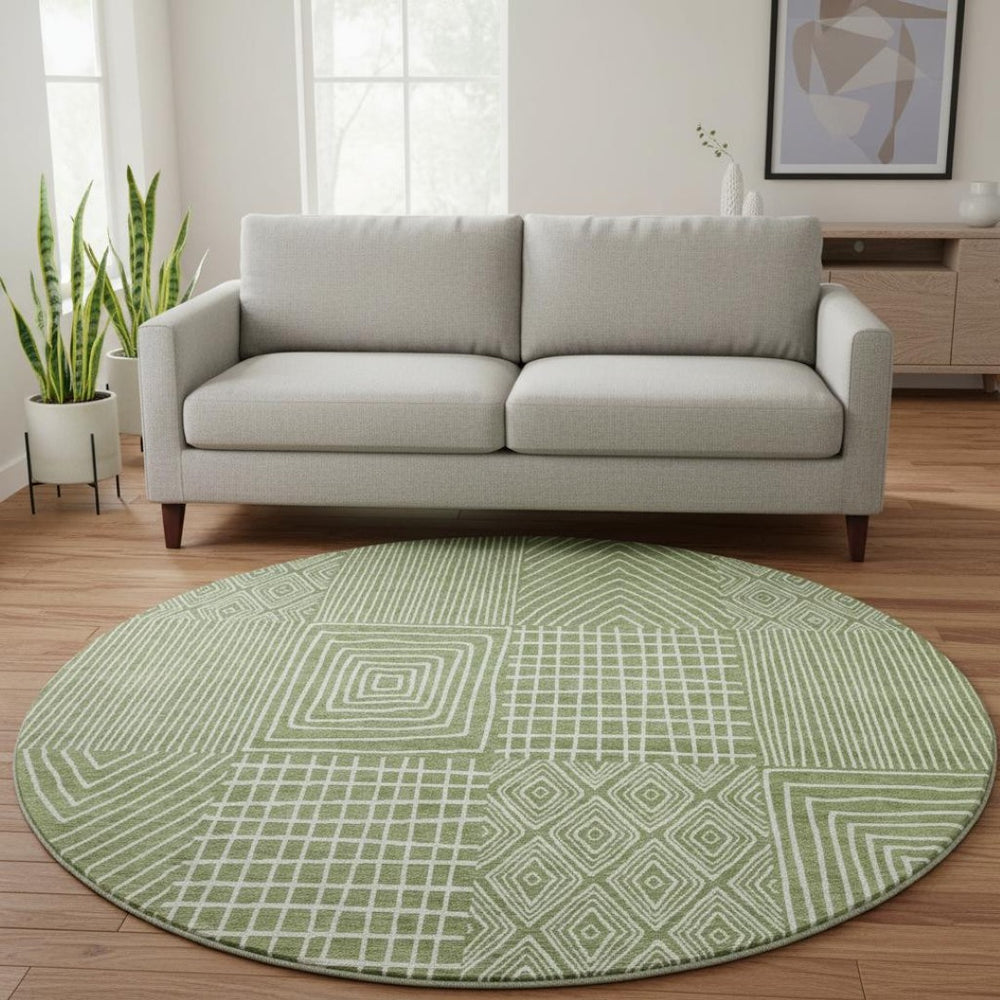 HomeRoots 8' Green and Ivory Geometric Round Rug – Washable, UV-Protected, Durable for High-Traffic Areas 678056