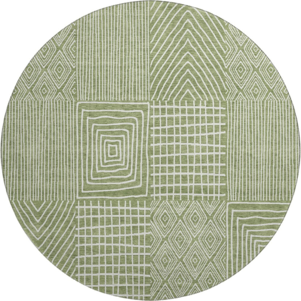 HomeRoots 8' Green and Ivory Geometric Round Rug – Washable, UV-Protected, Durable for High-Traffic Areas 678056