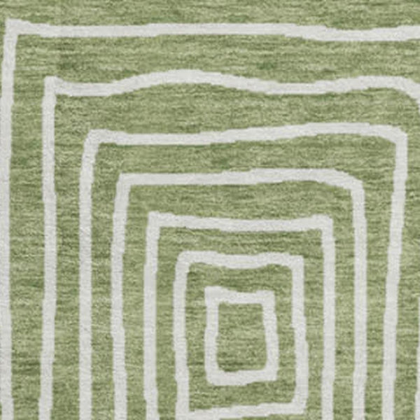 HomeRoots 8' Green and Ivory Geometric Round Rug – Washable, UV-Protected, Durable for High-Traffic Areas 678056