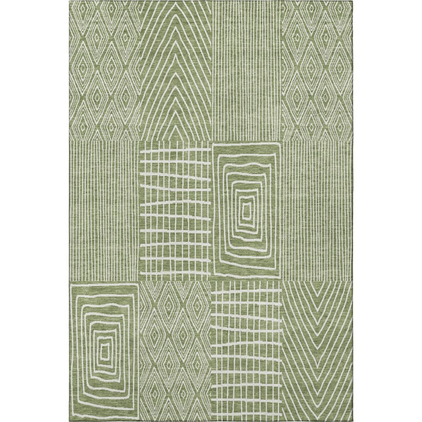 HomeRoots 9' X 12' Geometric Area Rug – Washable, Stain Resistant, UV Protected, Perfect for High-Traffic Spaces! 678058