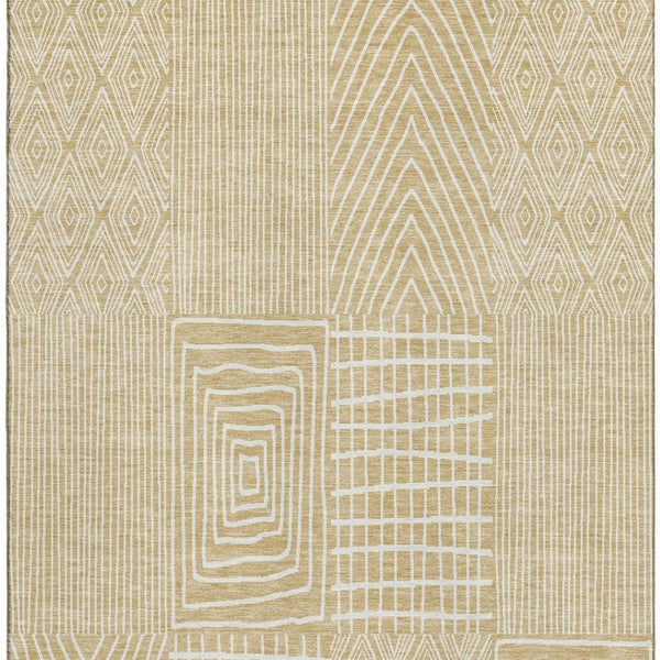 HomeRoots 5' X 8' Gold And Ivory Geometric Area Rug - Washable, UV-Protected, Stylish & Durable for Busy Homes 678061