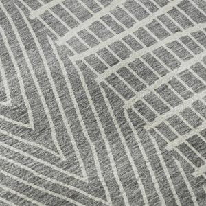 HomeRoots 8' Gray and Ivory Geometric Round Rug - Washable, UV Protected, Perfect for High-Traffic Areas! 678068