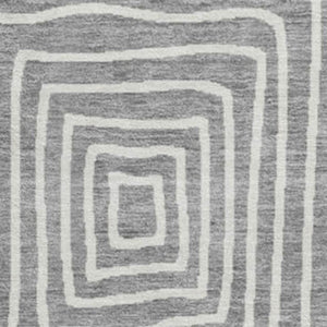 HomeRoots 8' Gray and Ivory Geometric Round Rug - Washable, UV Protected, Perfect for High-Traffic Areas! 678068