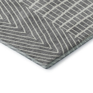 HomeRoots 8' X 10' Gray and Ivory Geometric Area Rug – Washable, UV-Protected, Stain-Resistant for Busy Homes 678069