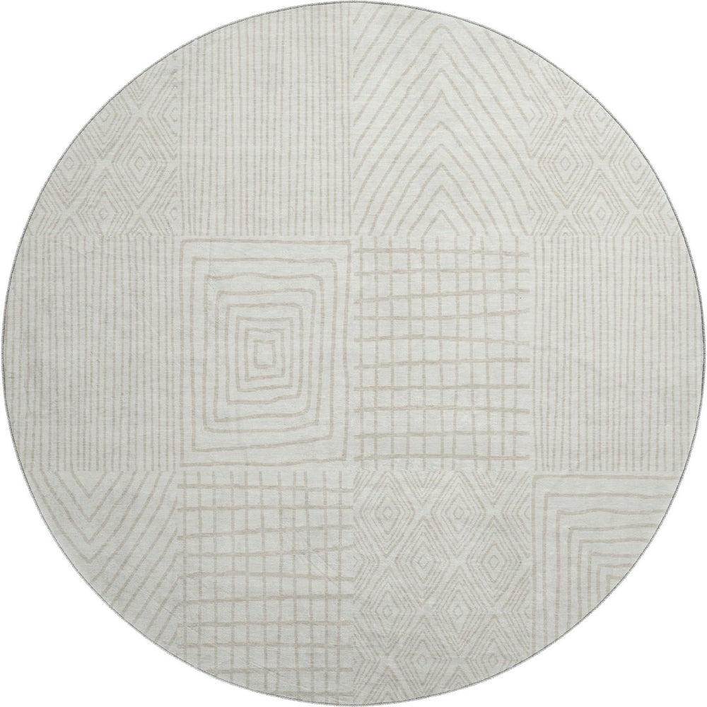 HomeRoots 8' Ivory and Cream Geometric Round Rug - Washable, UV-Protected, Stylish Comfort for Any Space 678074