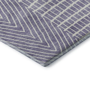 HomeRoots 8' Stylish Lavender & Ivory Geometric Round Rug - Washable, UV-Protected, Stain-Resistant Design 678080