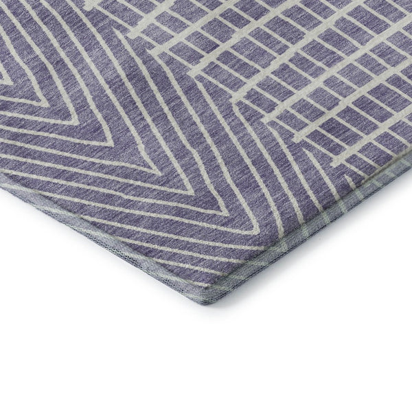 HomeRoots 8' Stylish Lavender & Ivory Geometric Round Rug - Washable, UV-Protected, Stain-Resistant Design 678080
