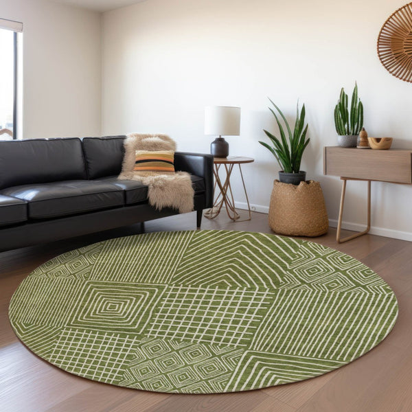 HomeRoots 8' Olive Green and Ivory Geometric Round Rug - Washable, UV-Protected, Ideal for High-Traffic Spaces 678092