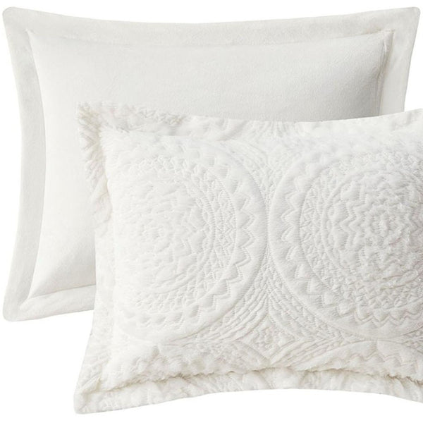 HomeRoots Set of Two Ivory Medallion Twin Bedding Set – Luxurious Comforter & Sham for Modern Elegance 678432