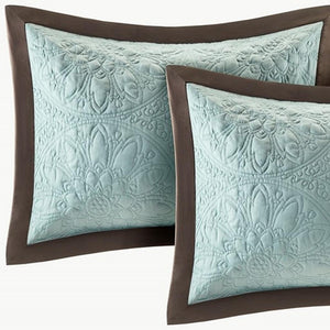 HomeRoots Set of Nine Elegant Ivory & Light Blue Medallion King Bedding Ensemble with Ring Stitch Texture 678438