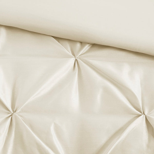 HomeRoots Set of Seven Ivory Bedding Collection - Luxurious Queen Comforter and Shams for Stylish Sleep Space 678440