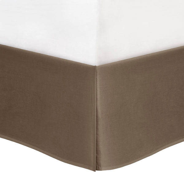 HomeRoots Set of Seven Brown King Comforter & Sham Ensemble - Mid-Century Style, Soft, Breathable Durability 678443