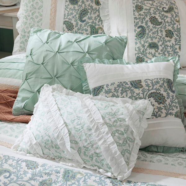 HomeRoots Set of Nine Aqua and Ivory Paisley King Bedding Ensemble - Stylish Comforter, Shams & Decor Accessories 678444