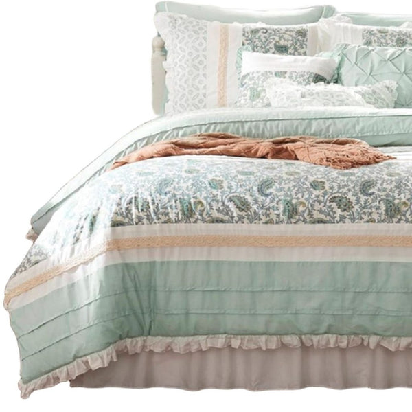 HomeRoots Set of Nine Aqua and Ivory Paisley King Bedding Ensemble - Stylish Comforter, Shams & Decor Accessories 678444