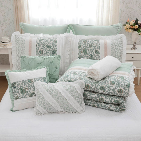 HomeRoots Set of Nine Aqua and Ivory Paisley King Bedding Ensemble - Stylish Comforter, Shams & Decor Accessories 678444