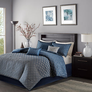 HomeRoots Set of Seven Navy Blue & Ivory Ombre King Comforter Ensemble with Ring Stitch for Elegant Style 678446
