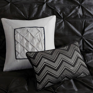 HomeRoots Set of Seven Black King Bedding Ensemble - Mid-Century Modern Comforter with Ring Stitch Design 678449
