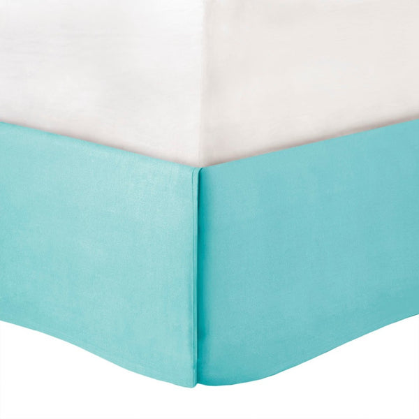 HomeRoots Set of Seven Aqua & Coral Mid-Century Ring Stitch Bedding Ensemble for a Fresh, Stylish Bedroom 678454