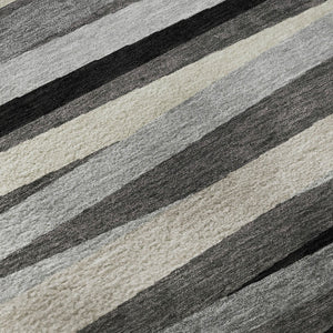 HomeRoots 8' Gray-Silver and Beige Striped Round Rug - Washable, UV-Protected, Durable for Active Homes 678487