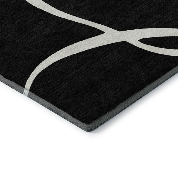 HomeRoots 8' Washable Round Rug - Black & Ivory Abstract Design, UV Resistant, Family-Friendly & Durable! 678619