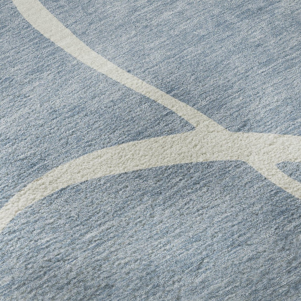 HomeRoots 8' Stylish Denim Blue & Ivory Abstract Washable Round Rug with UV Protection for High-Traffic Areas 678631