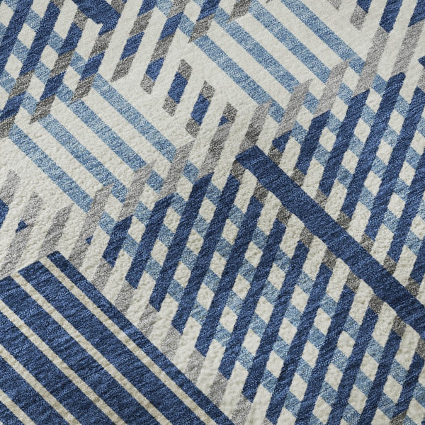 HomeRoots 8' Washable Round Rug in Navy Blue, Ivory & Gray Plaid - Stain Resistant with UV Protection for Homes 678739