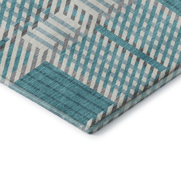 HomeRoots 8' Teal Gray and Ivory Plaid Washable Round Rug - Stylish, Durable, UV-Protected for Everyday Use 678751