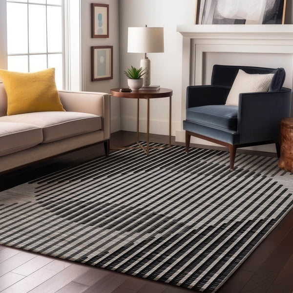 HomeRoots 5' X 8' Gray And Ivory Geometric Area Rug - Washable, UV-Protected, Durable Design for Busy Homes 678798