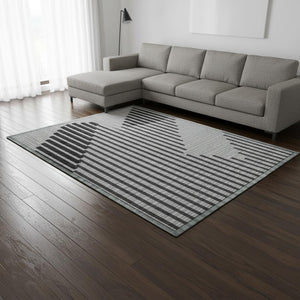 HomeRoots 8' X 10' Gray And Ivory Geometric Area Rug - Washable, UV Protected, Perfect for High-Traffic Spaces! 678800
